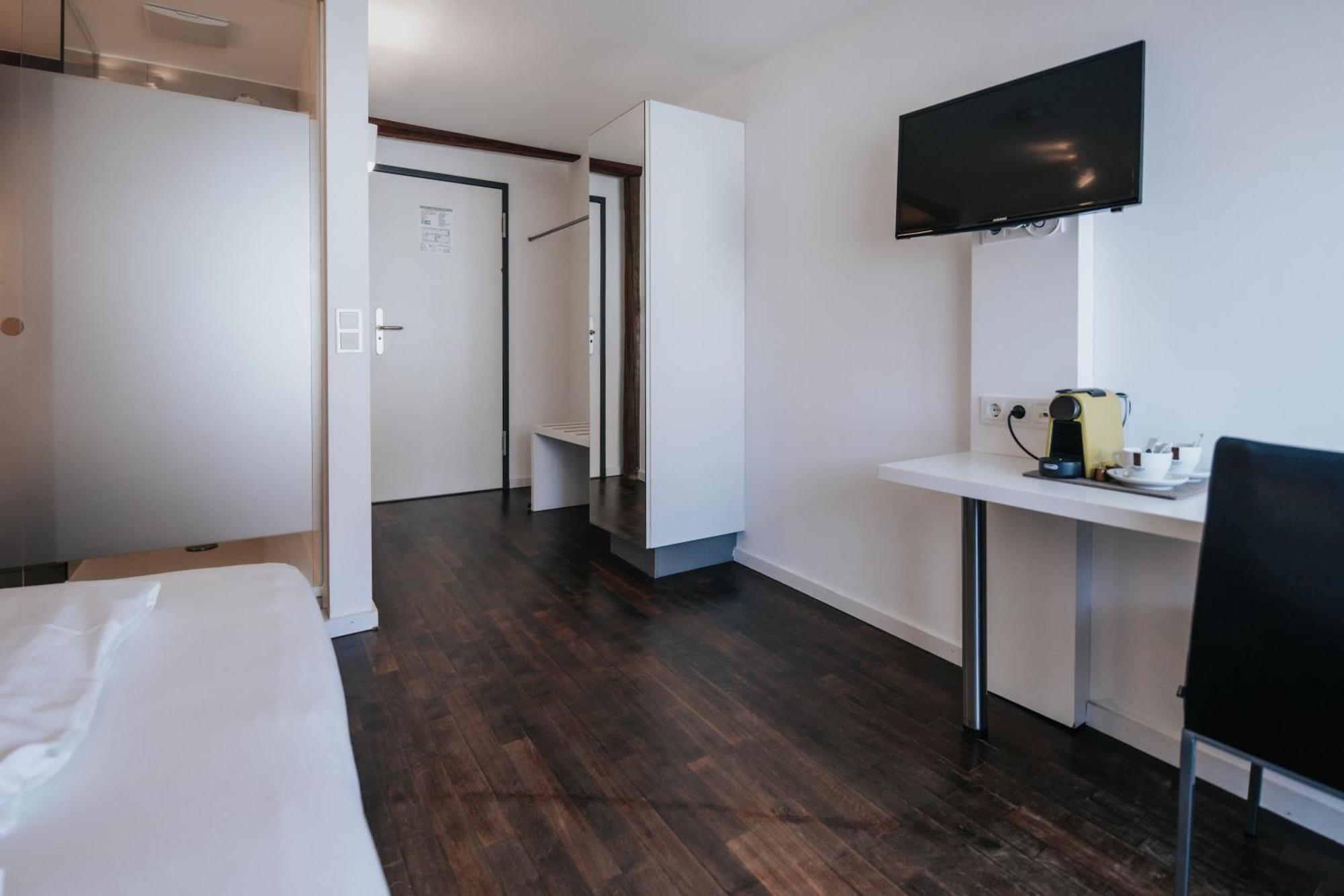 Design Hotel & Restaurant Loewen Ulm Exterior photo