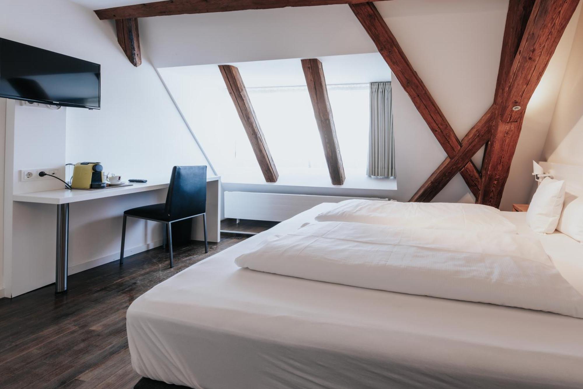 Design Hotel & Restaurant Loewen Ulm Exterior photo