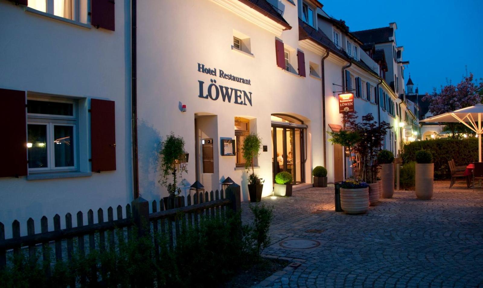 Design Hotel & Restaurant Loewen Ulm Exterior photo